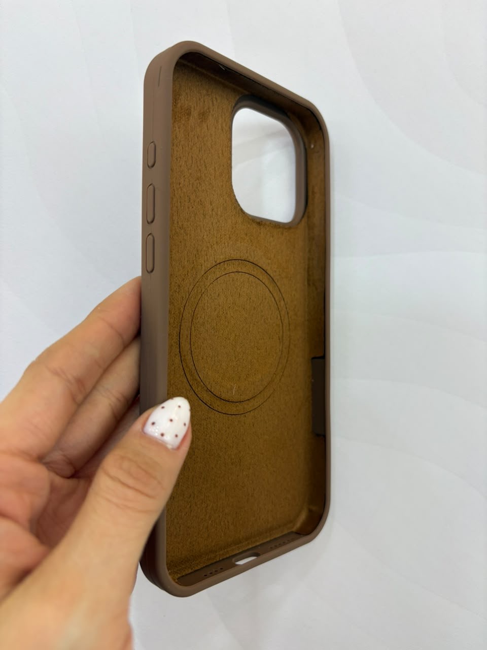 Case silicone con MagSafe iPhone 16 Pro Max - imagen 2