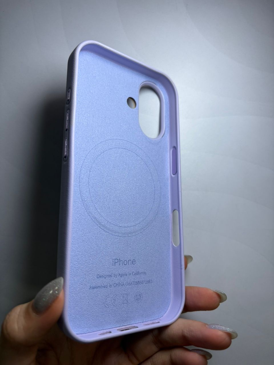 Case iPhone 17 de cuero con MagSafe  - imagen 3