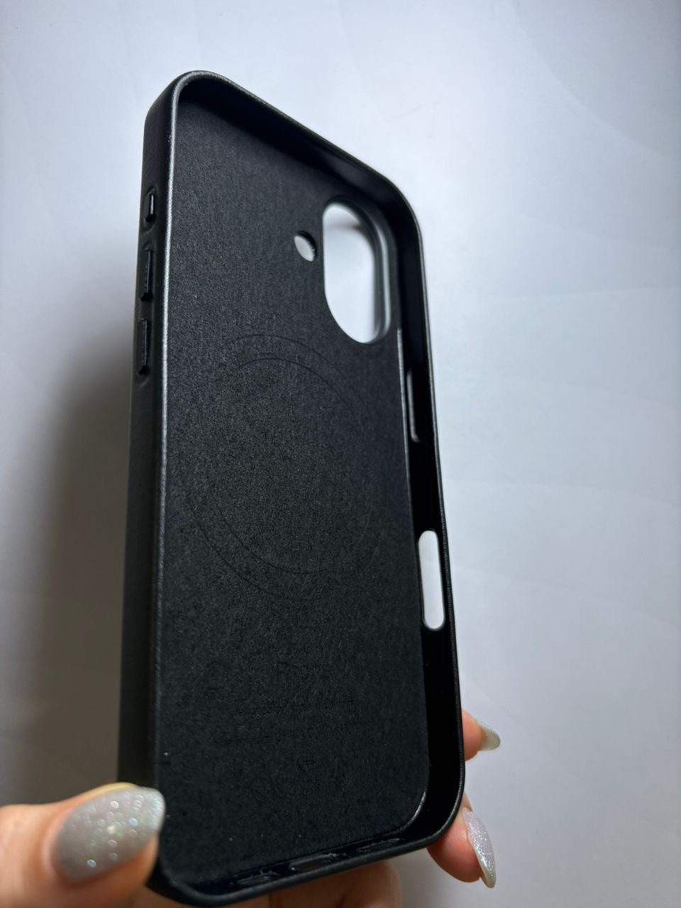 Case iPhone 17 de cuero con MagSafe  - imagen 3