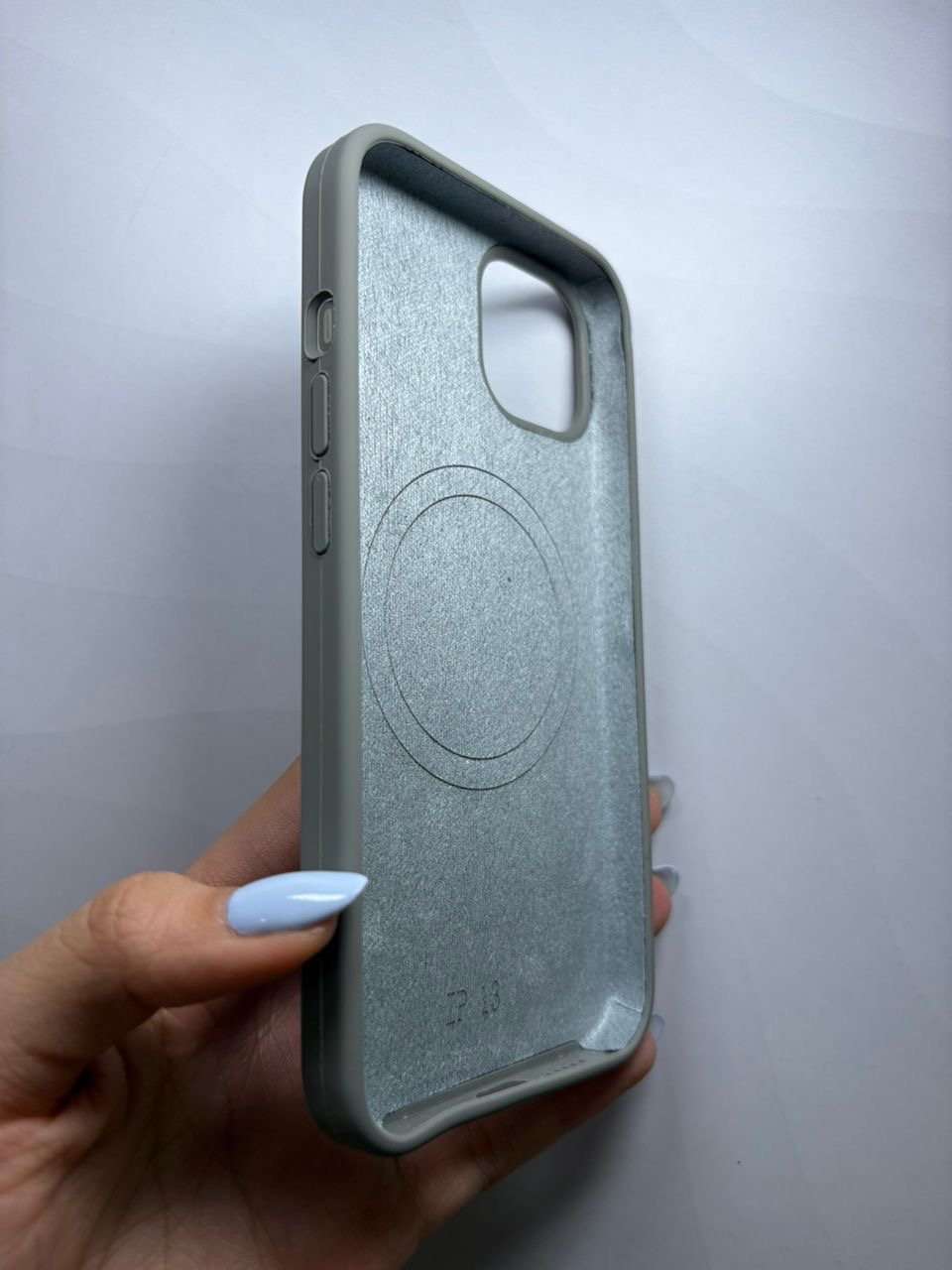 Case silicone premium iPhone 13 / iPhone 14 - imagen 2