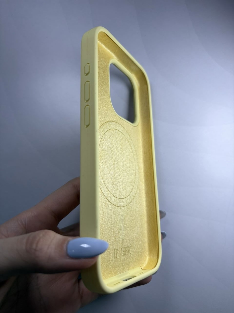 Case silicone premium iPhone 15 Pro - imagen 2