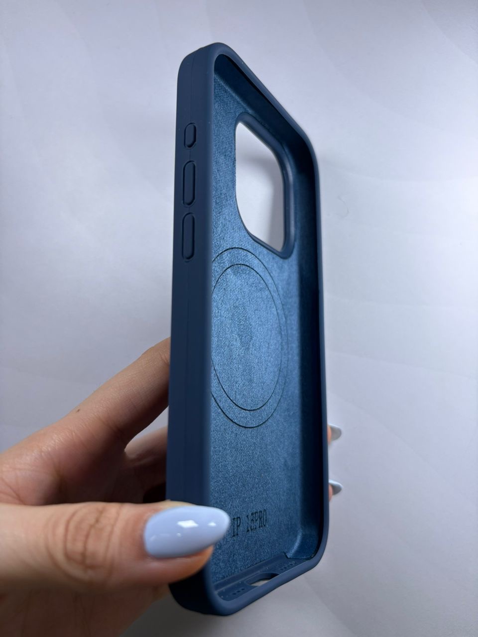 Case silicone premium iPhone 15 Pro - imagen 2