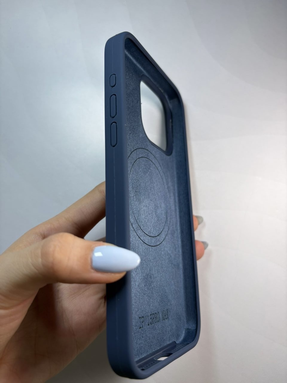 Case silicone premium iPhone 15 Pro Max - imagen 2