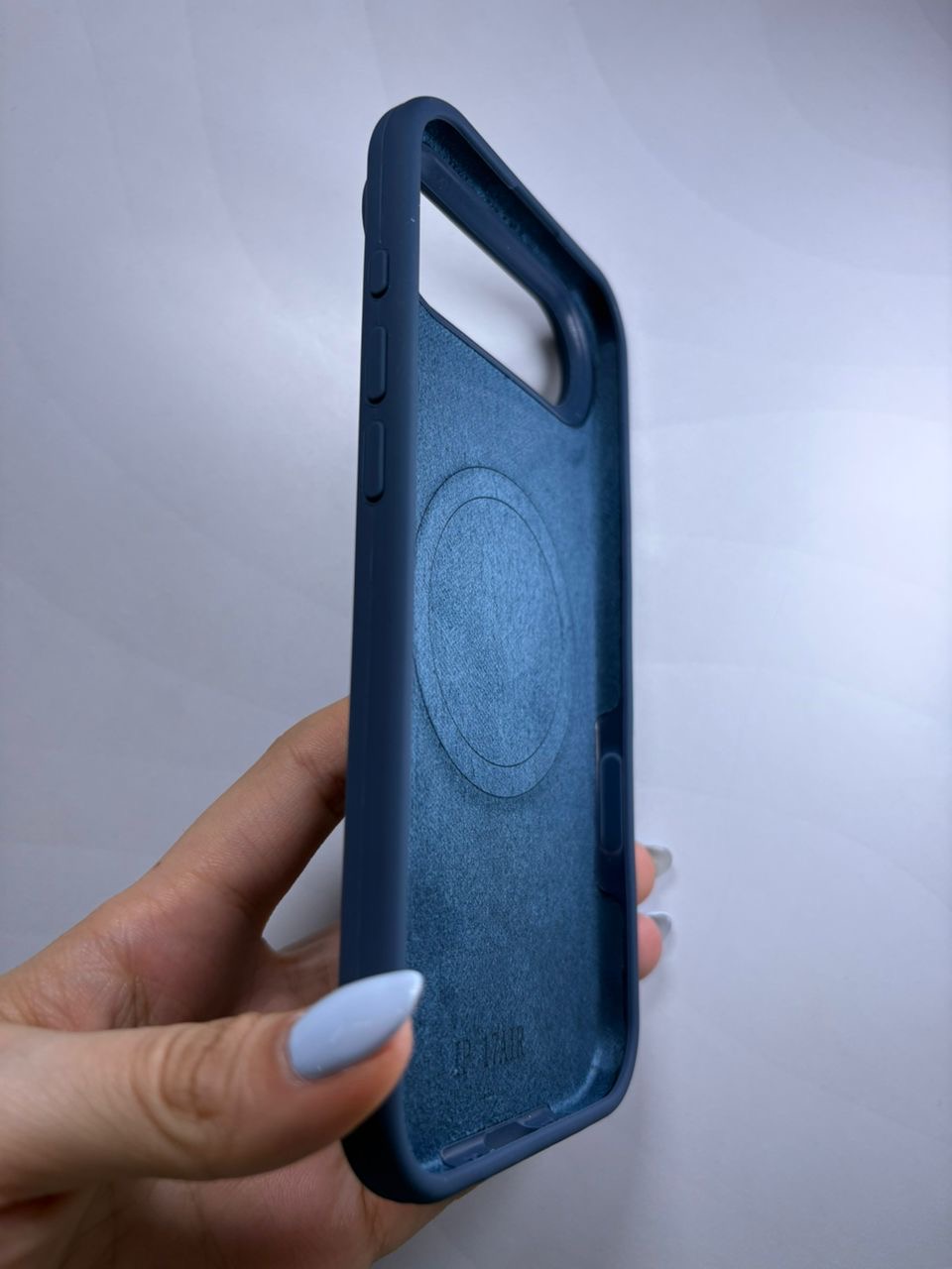 Case silicone premium iPhone Air - imagen 2