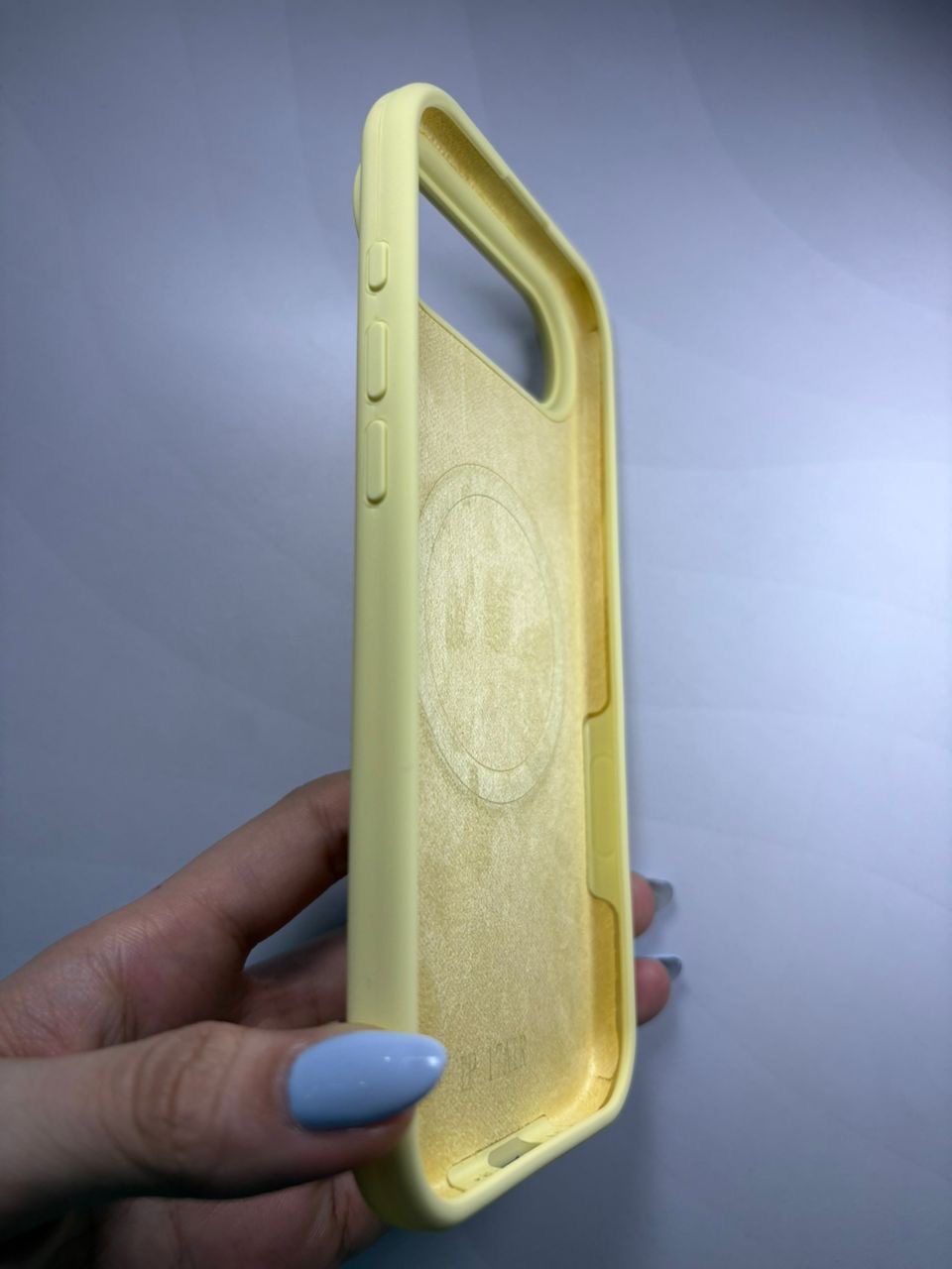 Case silicone premium iPhone Air - imagen 2