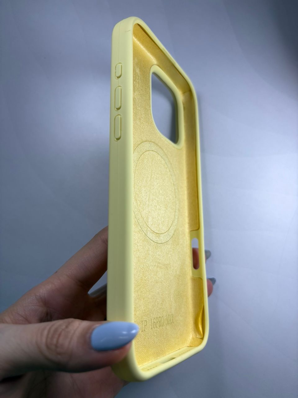 Case silicone premium iPhone 16 Pro Max - imagen 2