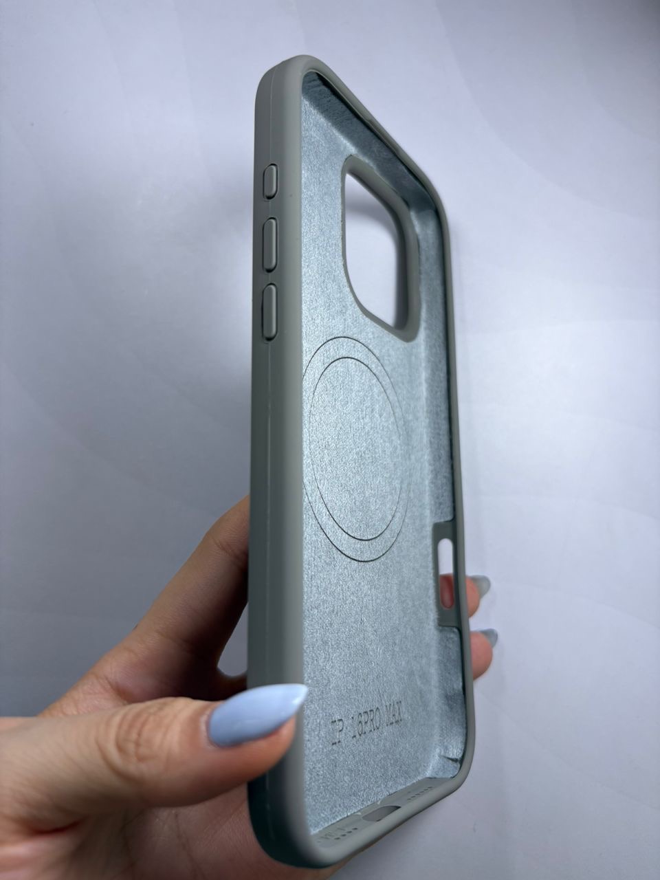 Case silicone premium iPhone 16 Pro Max - imagen 2