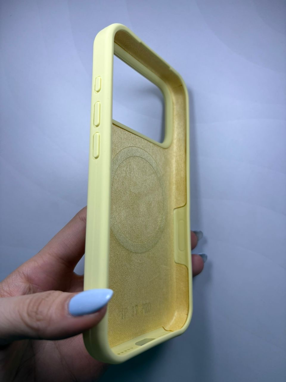 Case silicone premium iPhone 17 Pro - imagen 2