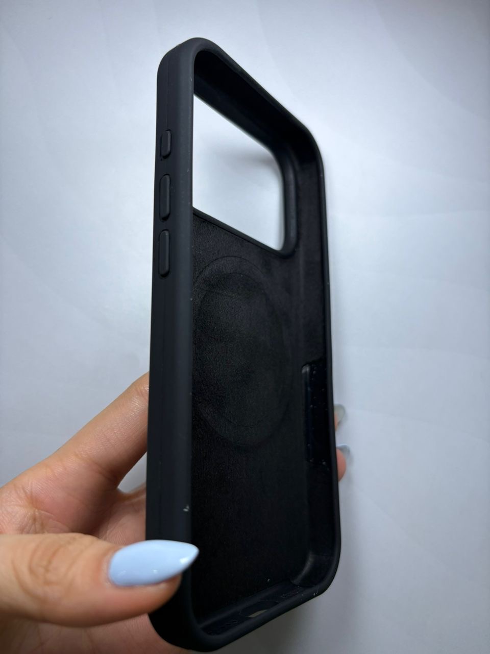 Case silicone premium iPhone 17 Pro - imagen 2