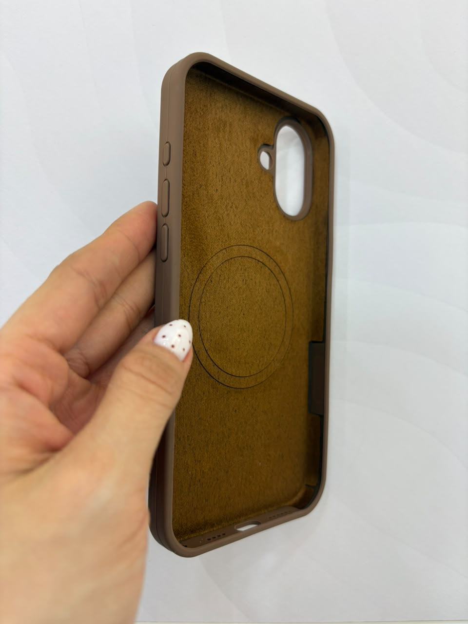 Case silicone con MagSafe iPhone 16 Plus - imagen 2