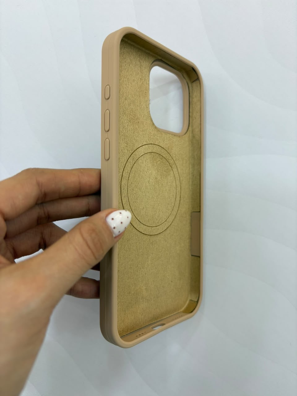 Case silicone con MagSafe iPhone 16 Pro Max - imagen 2
