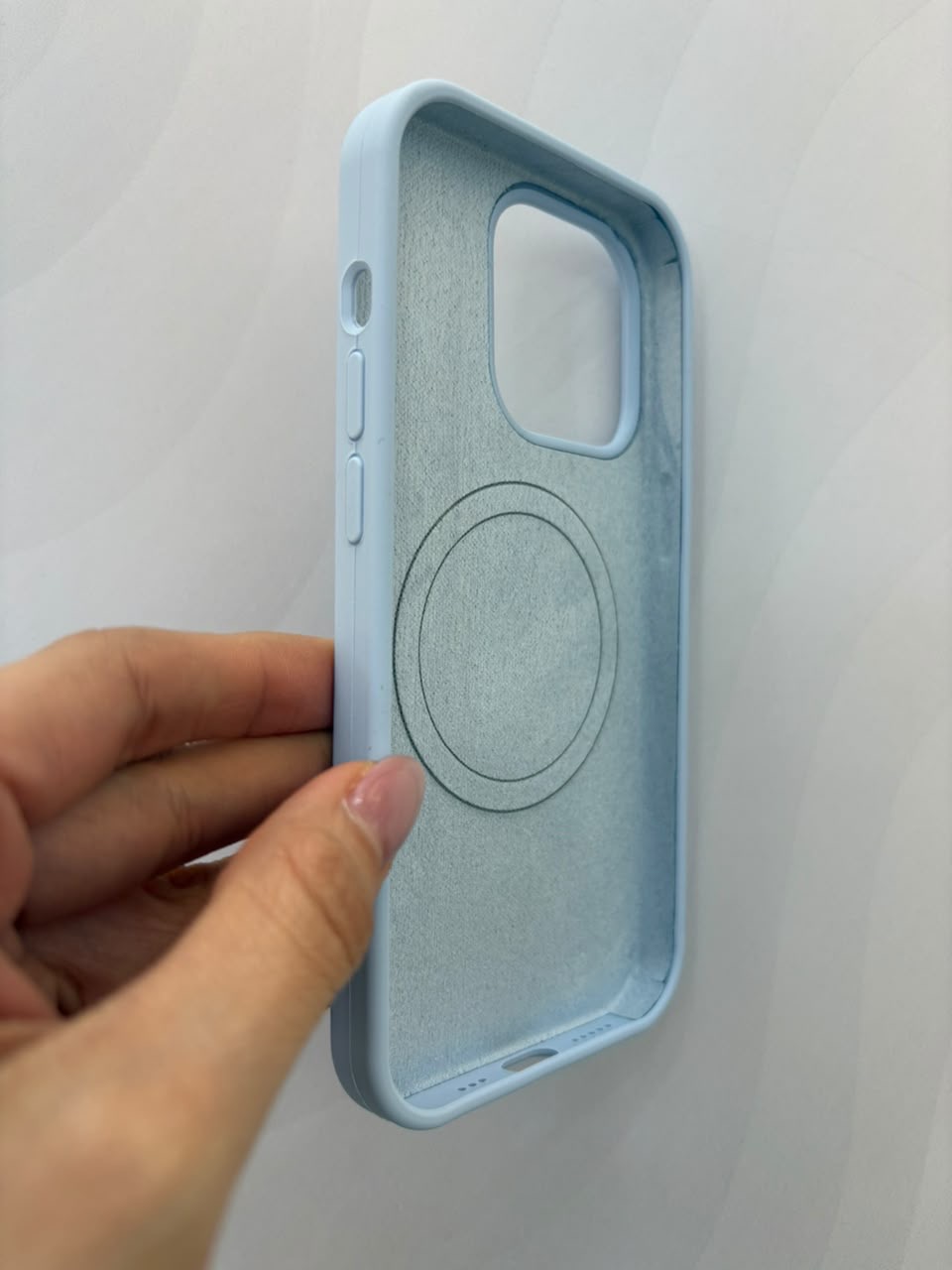 Case silicone con MagSafe iPhone 14 Pro - imagen 2