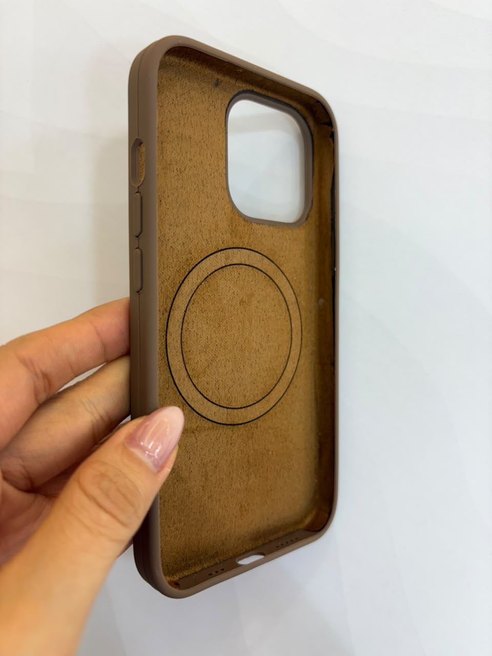 Case silicone con MagSafe iPhone 13 Pro - imagen 2