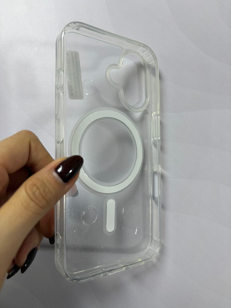 Case transparente con MagSafe iPhone 16 - imagen 2