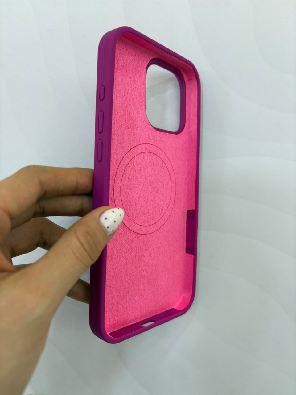 Case silicone con MagSafe iPhone 16 Pro Max - imagen 2