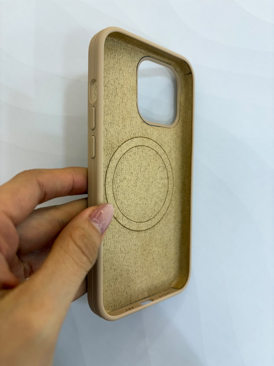 Case silicone con MagSafe iPhone 13 Pro - imagen 2