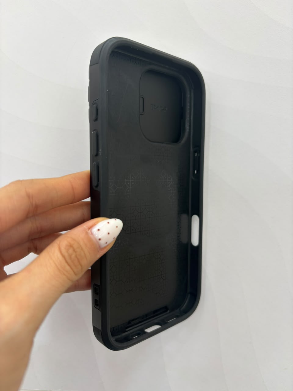 Case iPhone 16 Pro - imagen 2