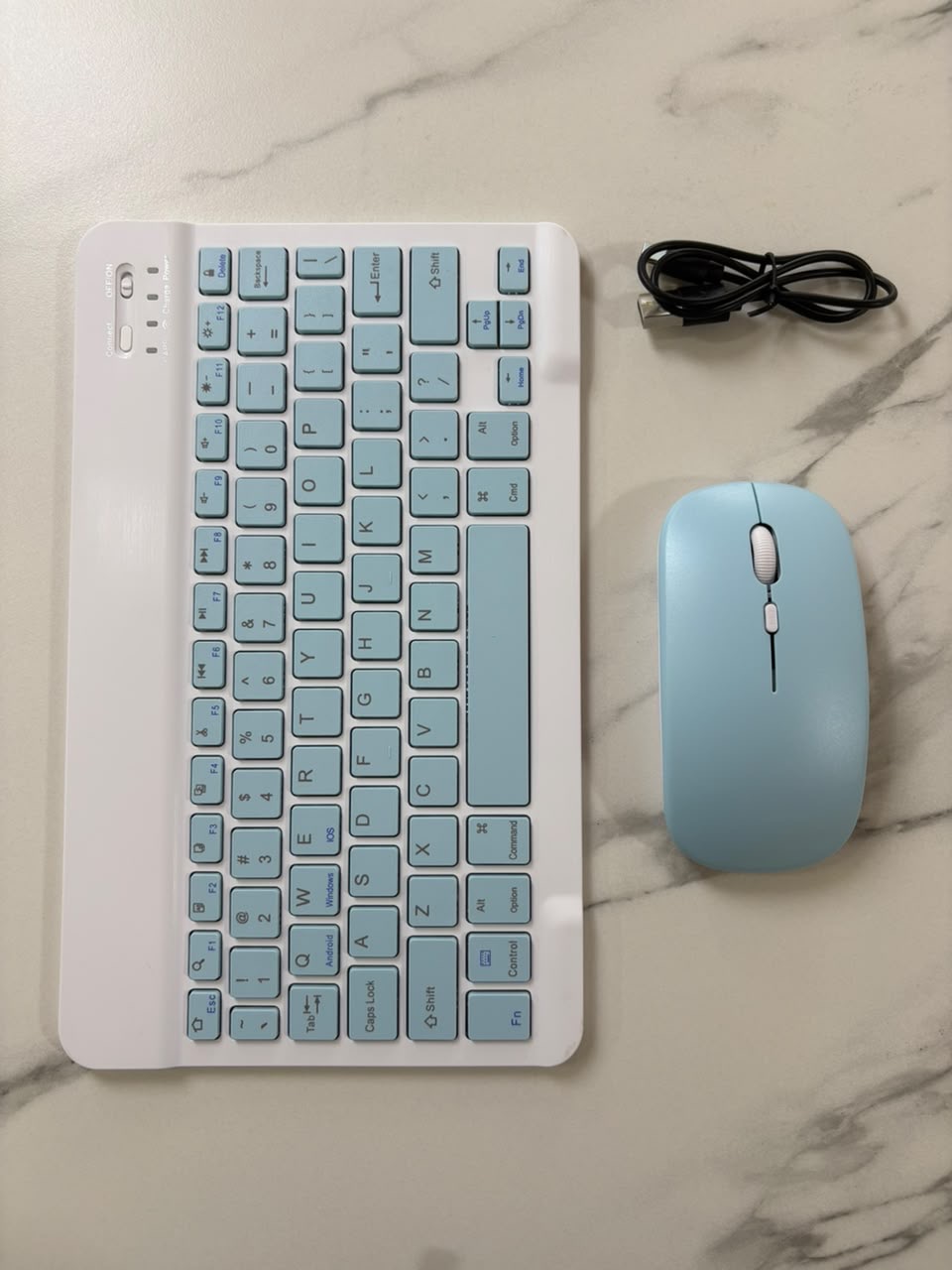 Teclado + mouse azul cielo - TuCase.sc