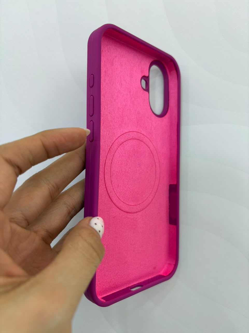 Case silicone con MagSafe iPhone 16 Plus - imagen 2