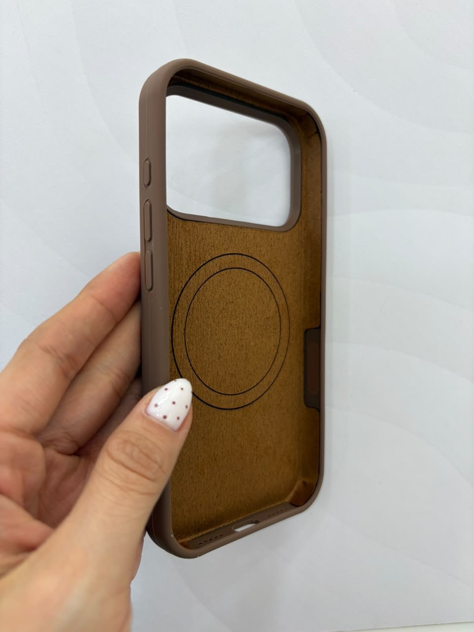 Case silicone con MagSafe iPhone 17 Pro / 18 Pro - imagen 2