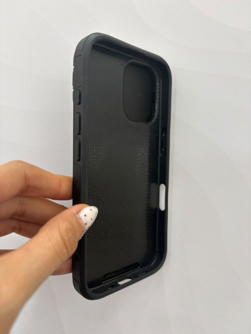 Case iPhone 16 - imagen 2