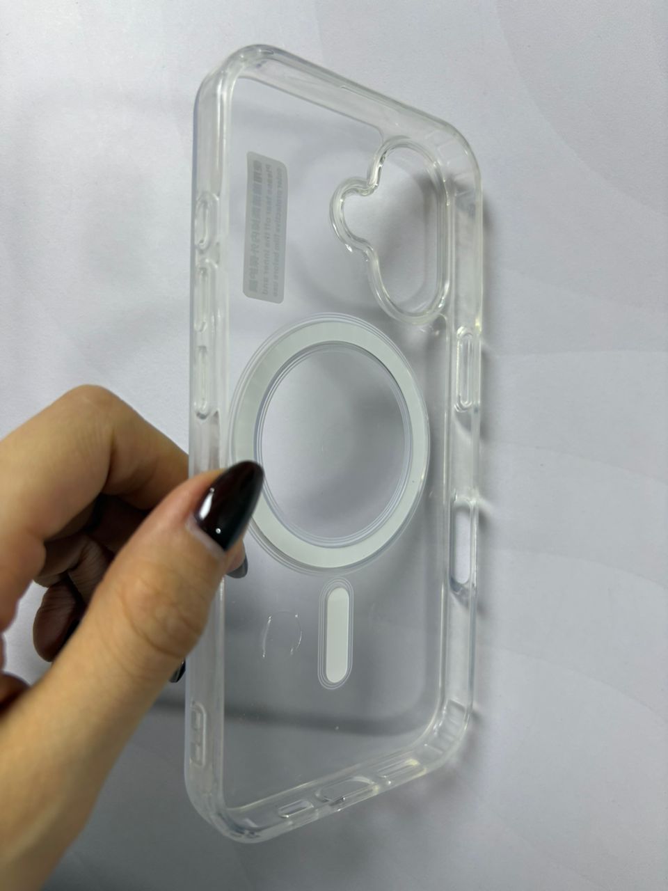 Case transparente con MagSafe iPhone 17 - imagen 2